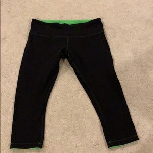 Lululemon reversible cropped pants